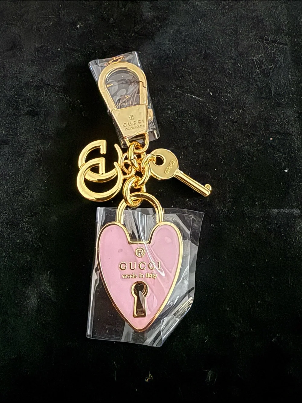 New Gucci heart shape pink & gold tone keychain bag charm no box
